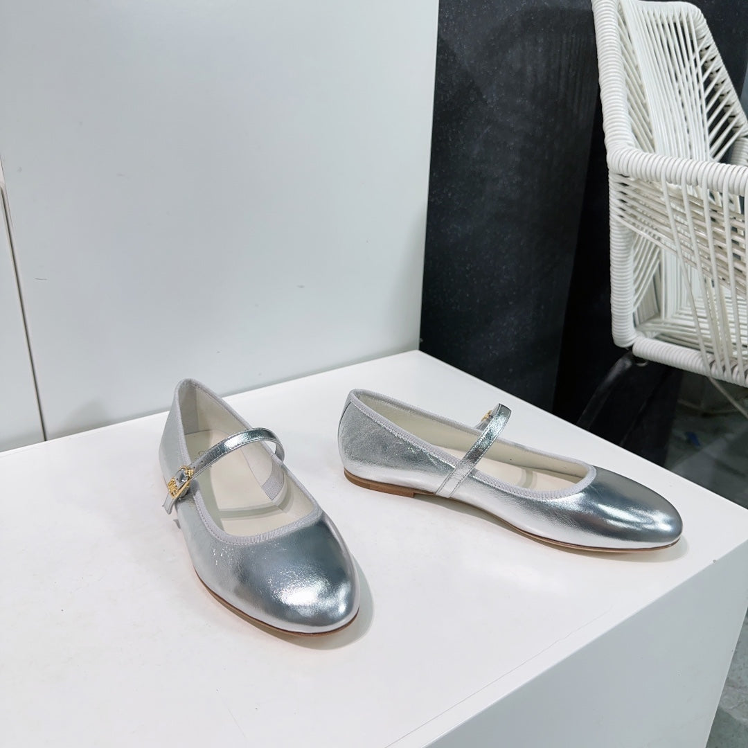 BALLET FLAT IN SILVER CALFSKIN