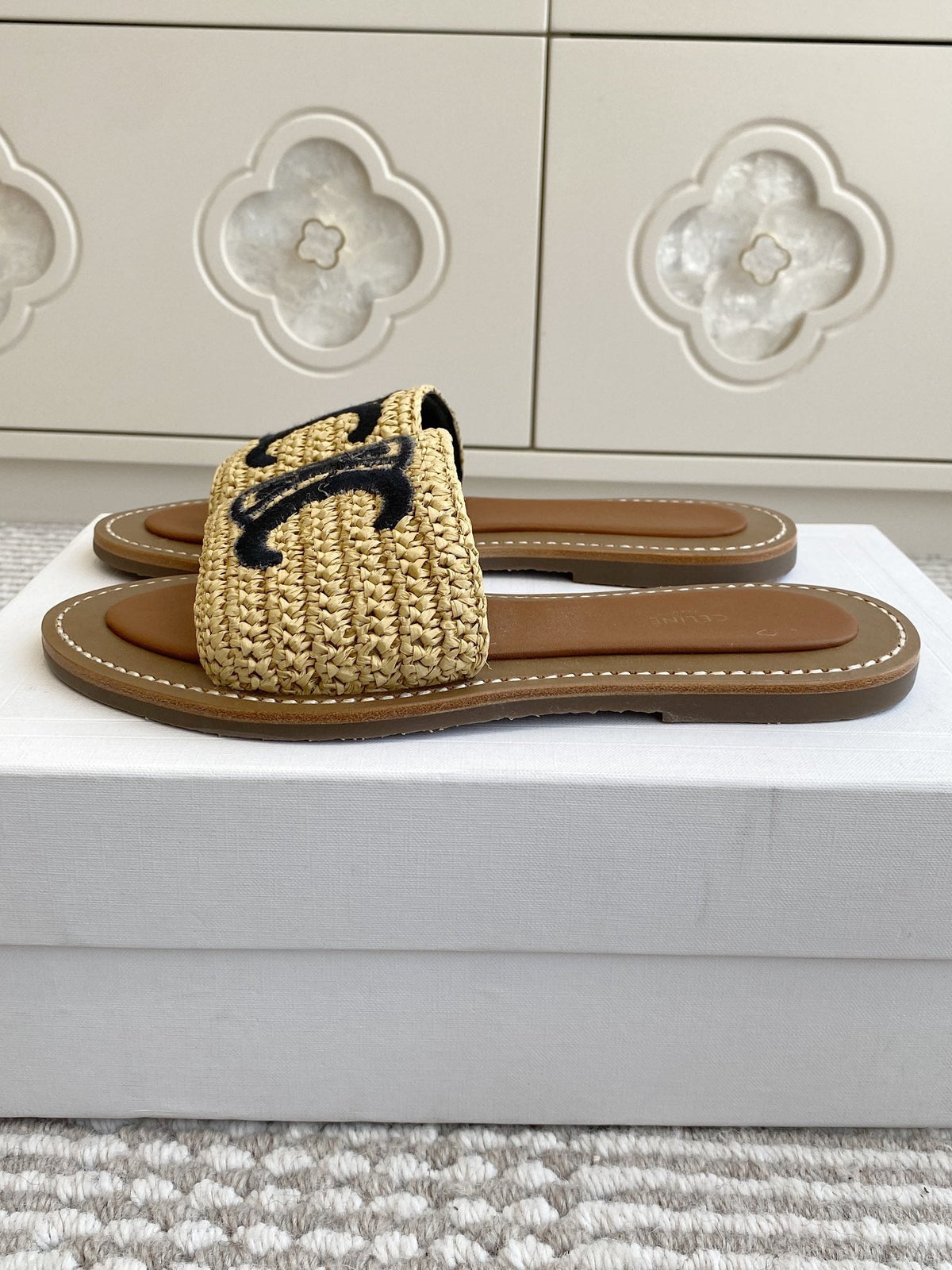 CELINE 25 Slippers Beige Black Sedge 285982