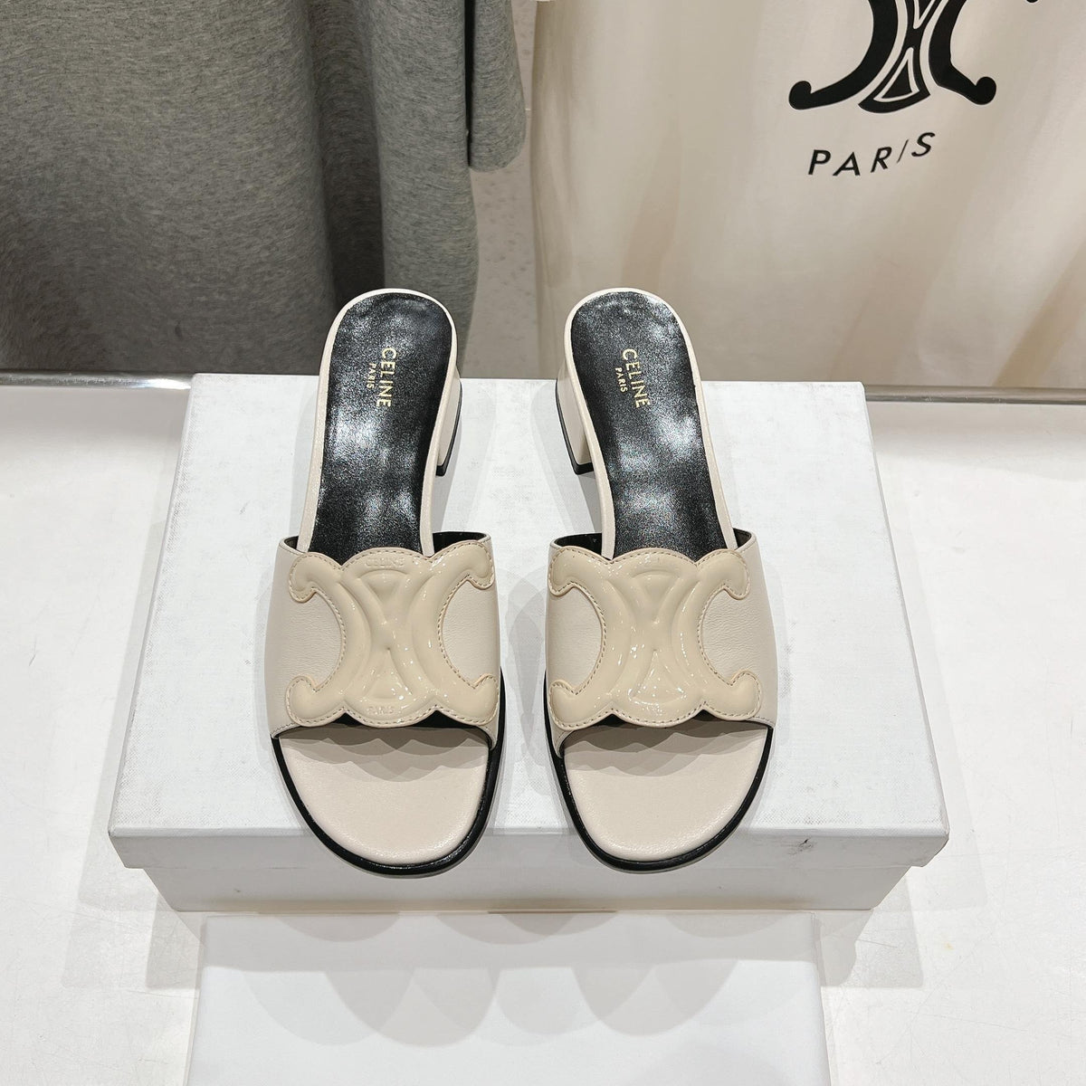 CELINE 25C CLEMENCE MULE WHITE SHEEPSKIN 236749