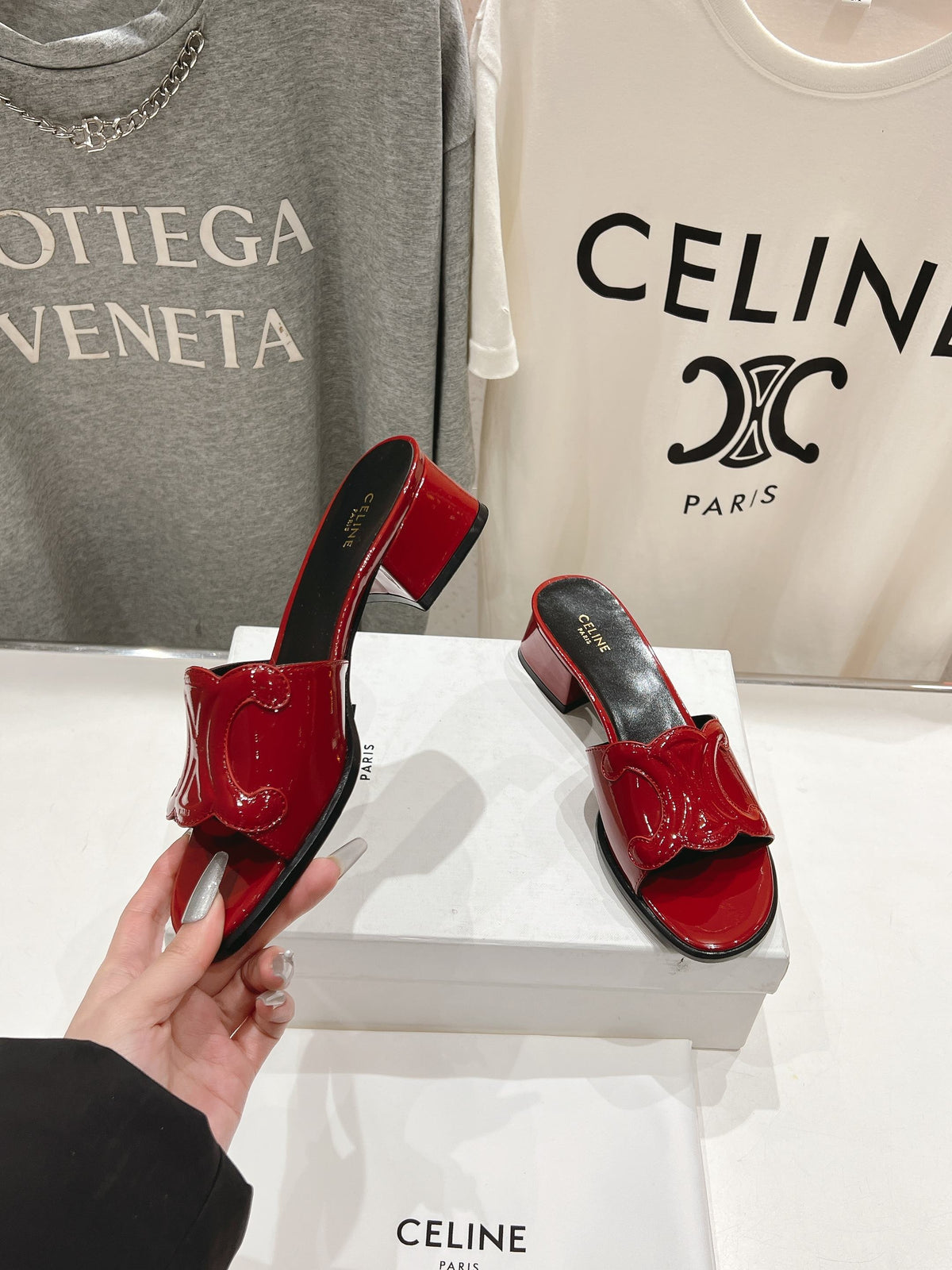 CELINE 25C CLEMENCE MULE RED PATENT LEATHER 236750