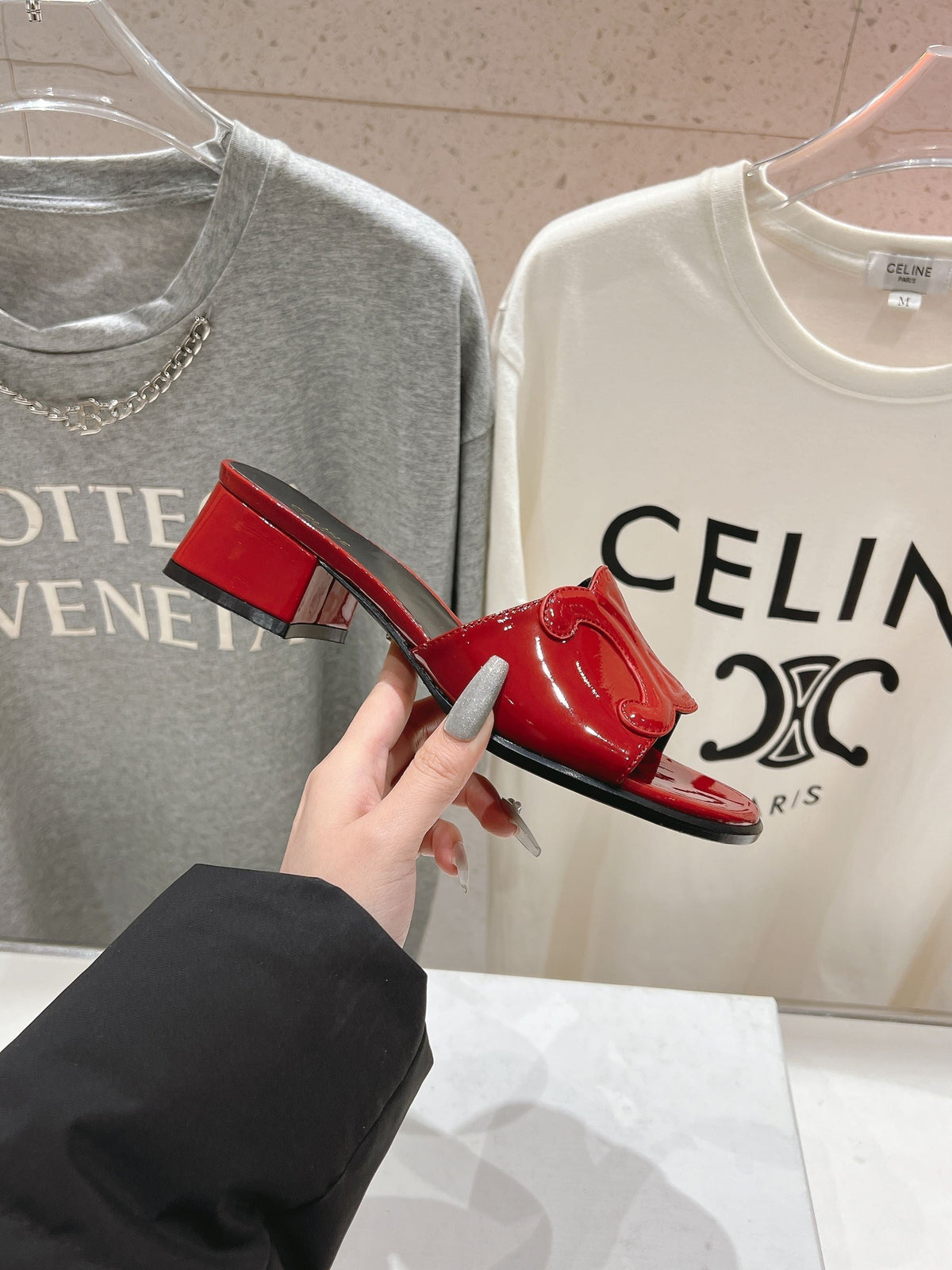 CELINE 25C CLEMENCE MULE RED PATENT LEATHER 236750