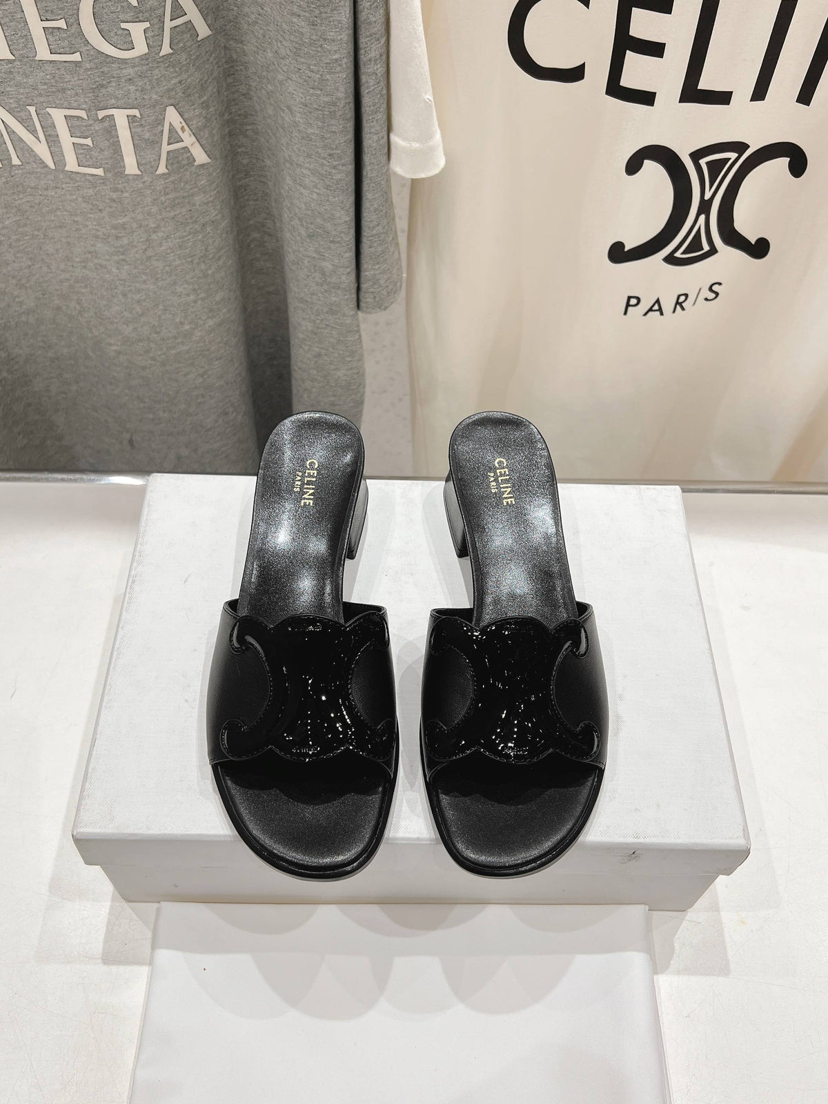 CELINE 25C CLEMENCE MULE BLACK SHEEPSKIN 236751