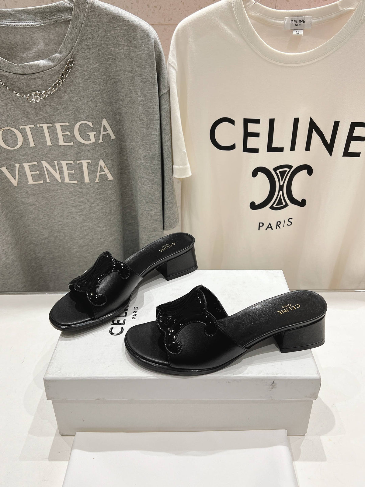 CELINE 25C CLEMENCE MULE BLACK SHEEPSKIN 236751
