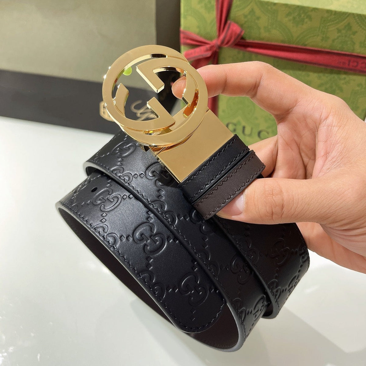 INTERLOCKING G GOLD BUCKLE 37MM BLACK BROWN LEATHER