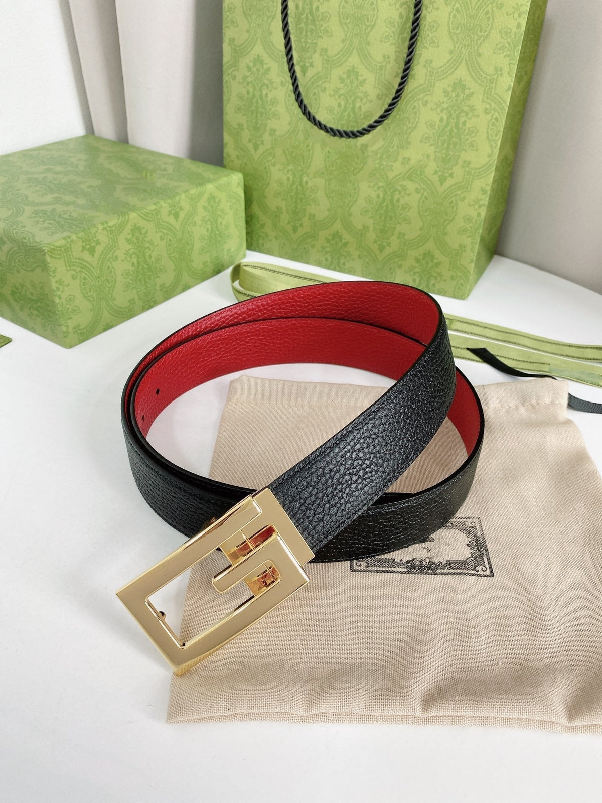 G BELT GOLD BUCKLE RED BLACK LEATHER 3.5CM