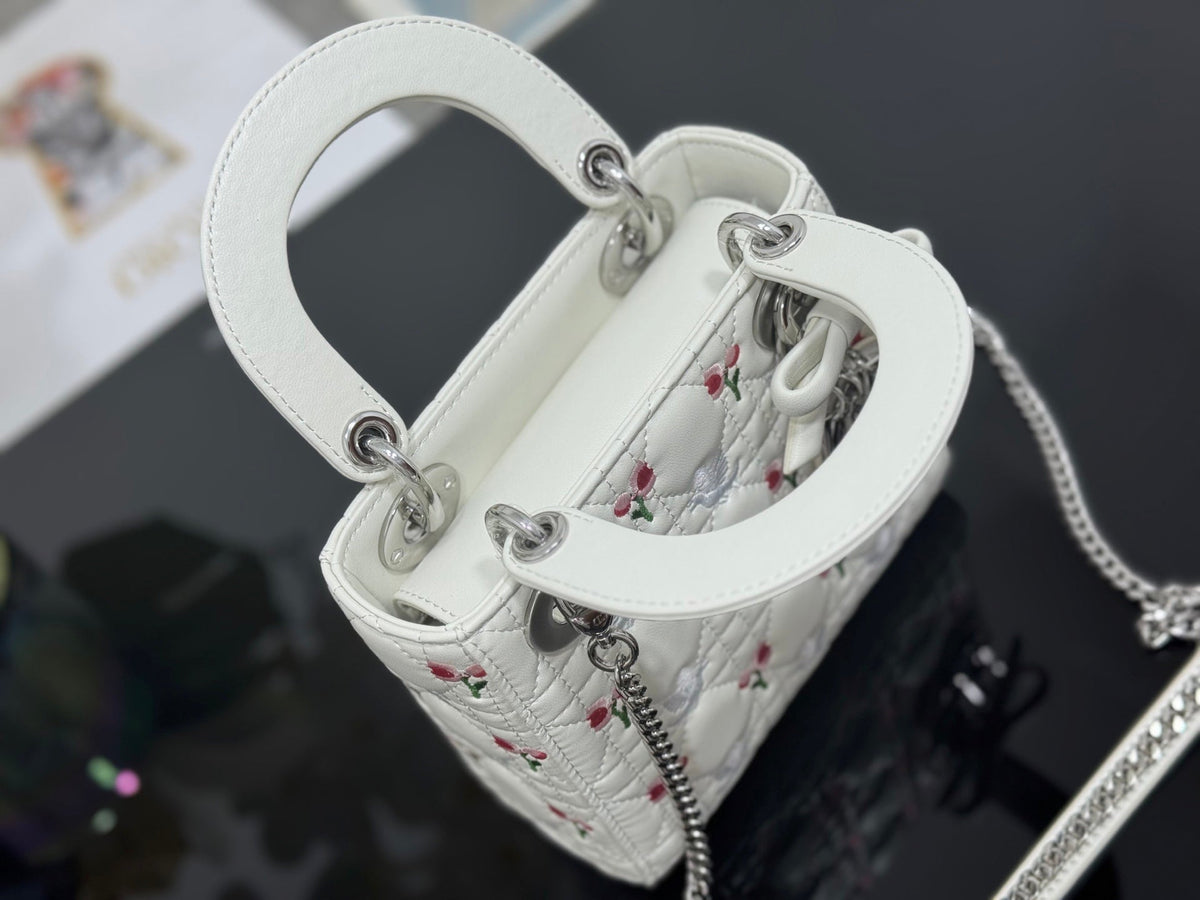 CD Mini Lady Dior 17cm White Embroidered Cowhide Leather SHW 158728