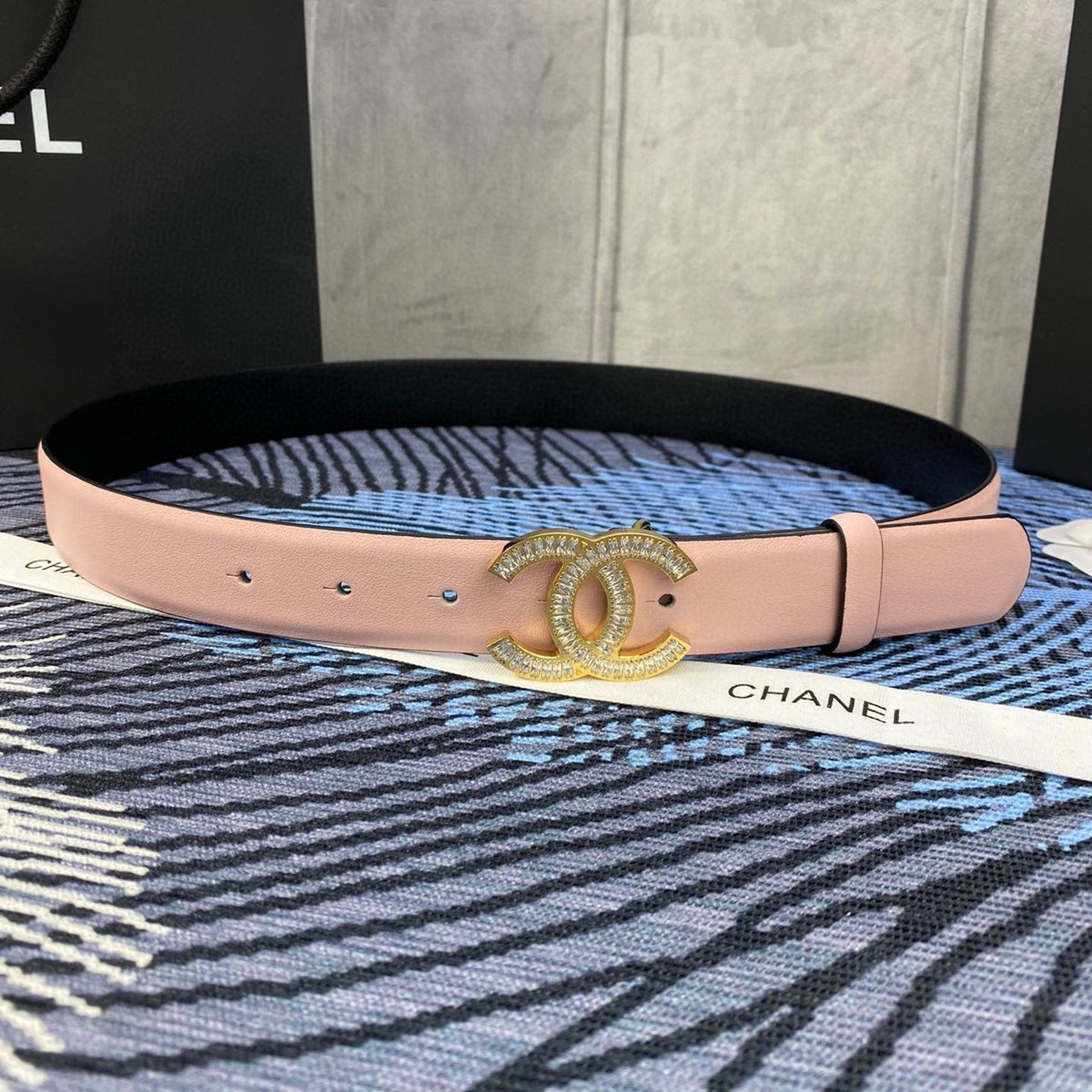CHANEL 25S BELT 30 MM IN LIGHT PINK CALFSKIN WITH GOLD HARDWARE 615095