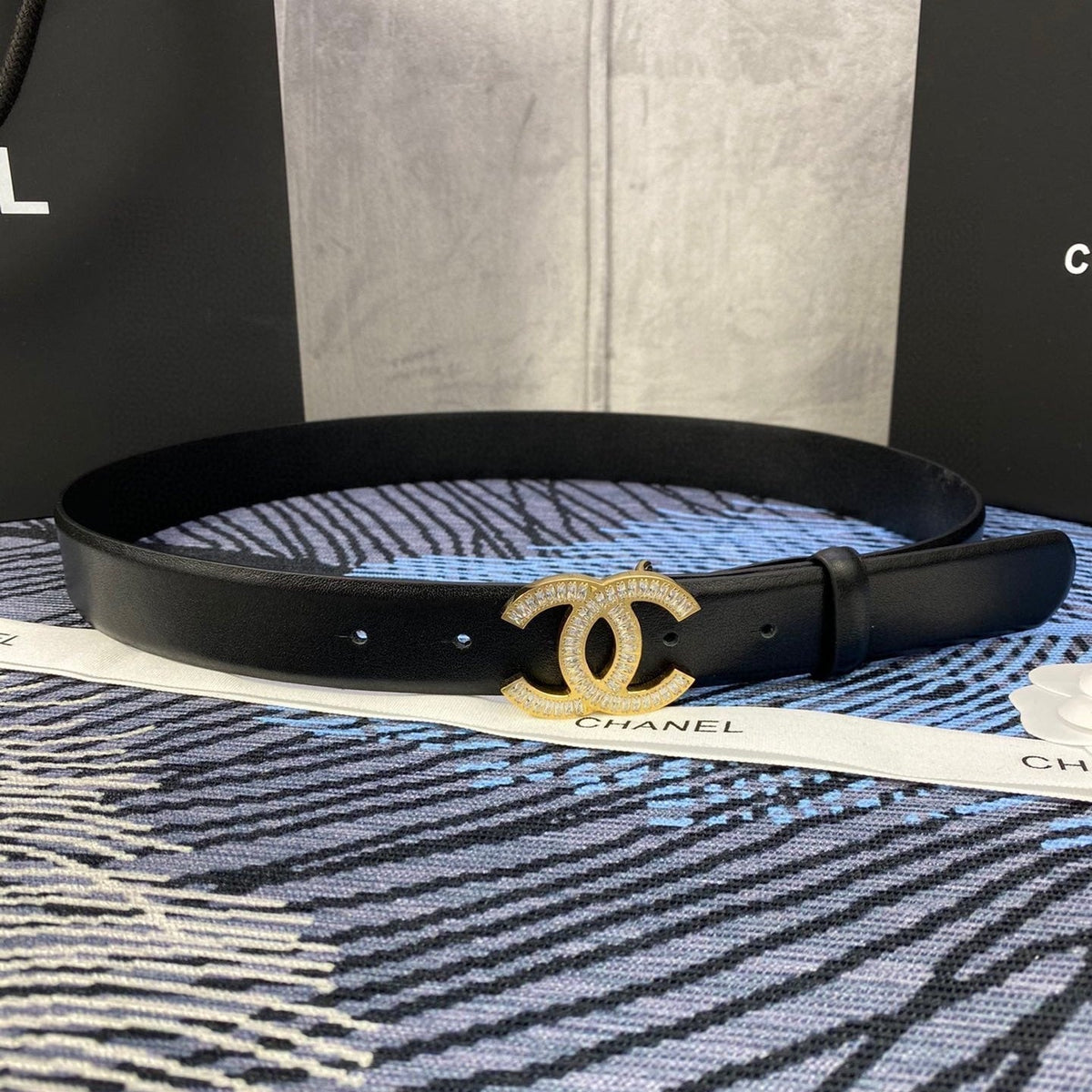 CHANEL 25S BELT 30 MM IN BLACK CALFSKIN WITH GOLD HARDWARE 615100
