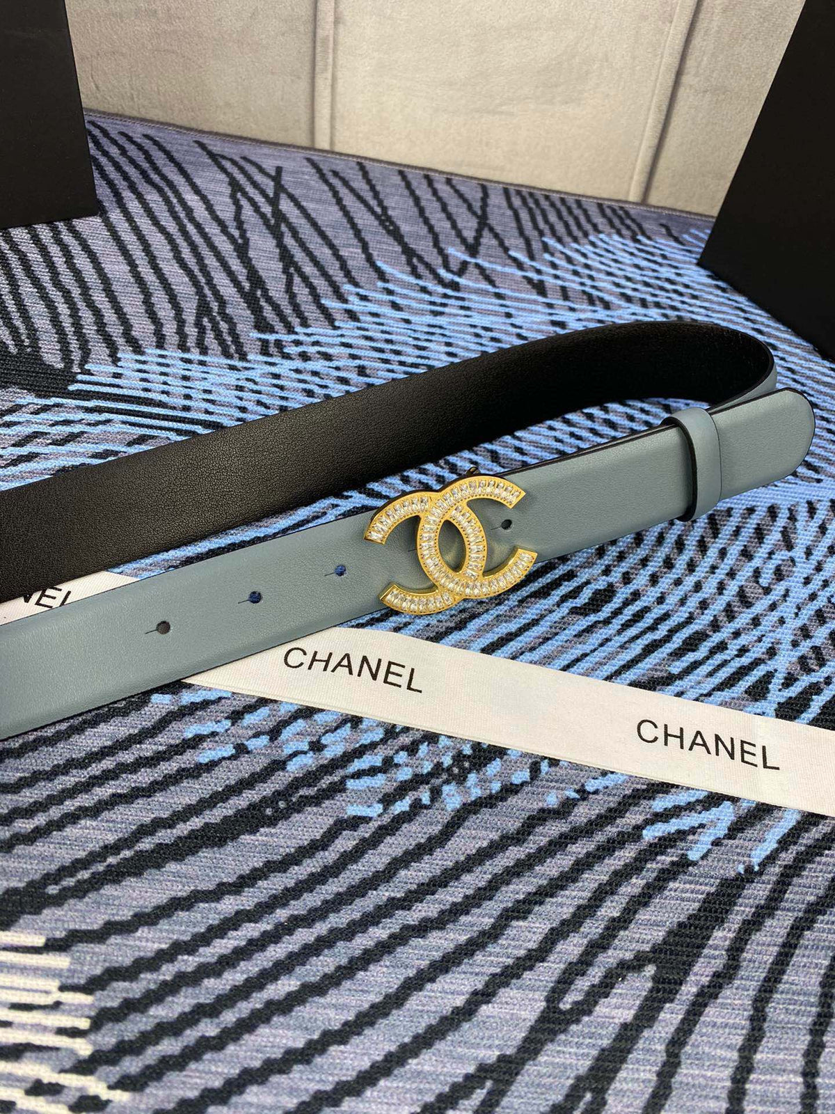 CHANEL 25S BELT 30 MM IN GREY BLUE CALFSKIN WITH GOLD HARDWARE 615102