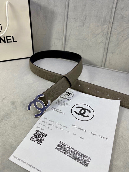 CHANEL 30MM BELT IN MOCHA BROWN GRAINED CALFSKIN WITH NAVY BLUE LOGO