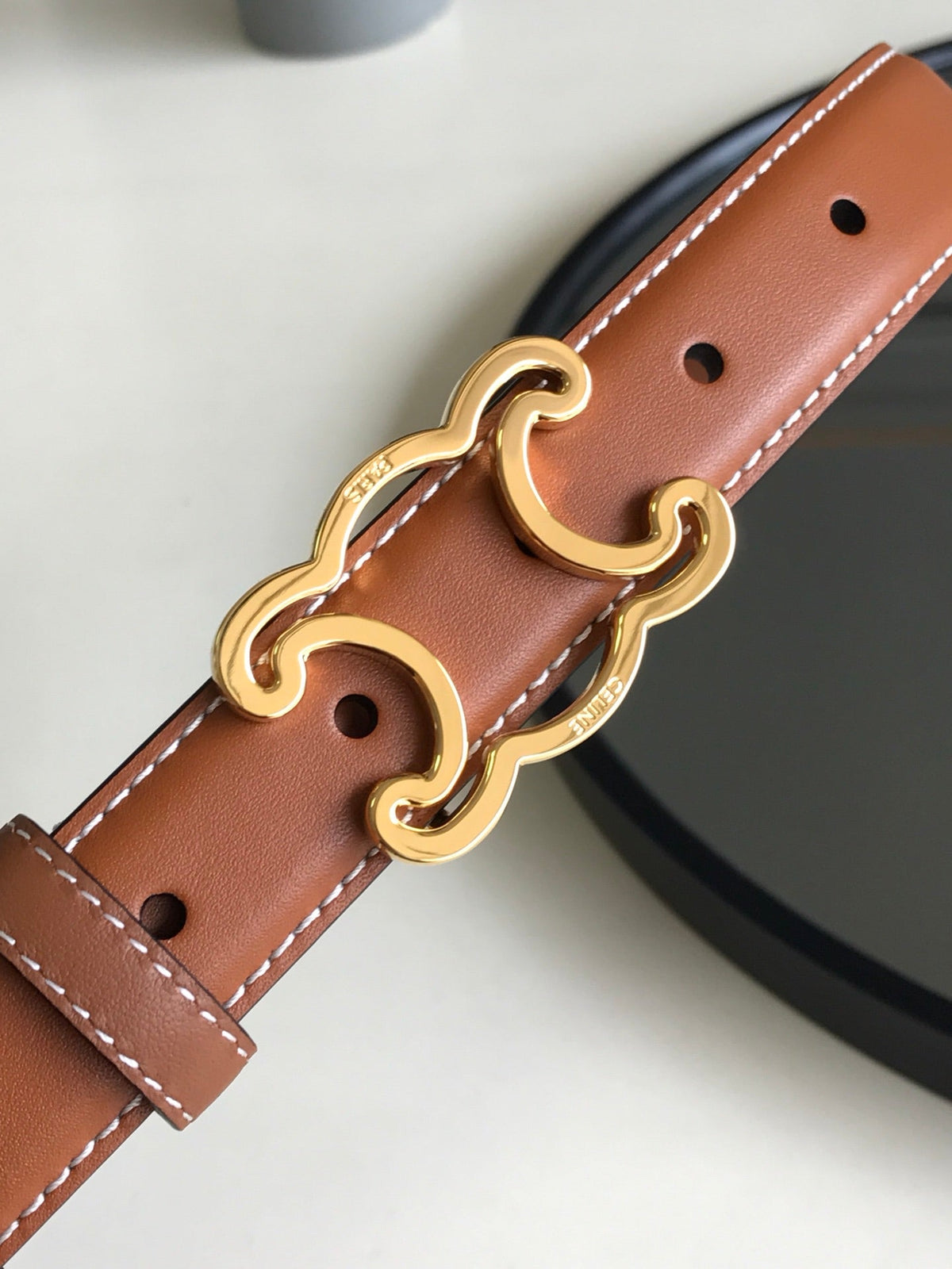CELINE 25S BELT TRIOMPHE 25MM IN BROWN CALFSKIN 559676
