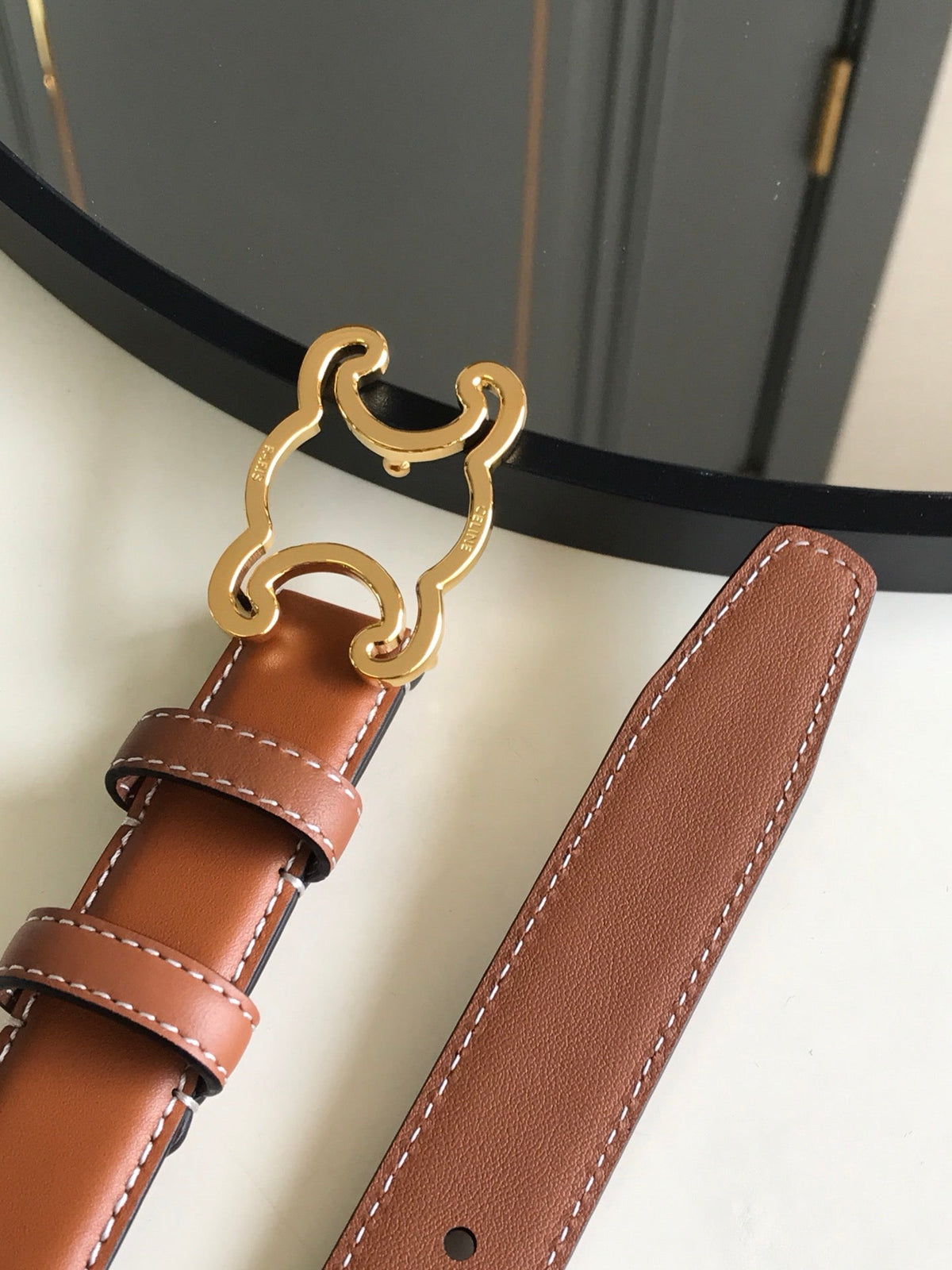 CELINE 25S BELT TRIOMPHE 25MM IN BROWN CALFSKIN 559676
