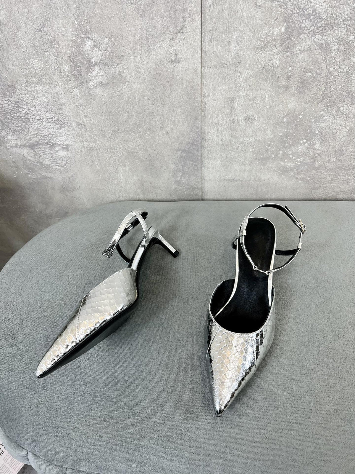 cl kitten with strap 45 platinum lizard stamped metalized calfskin
