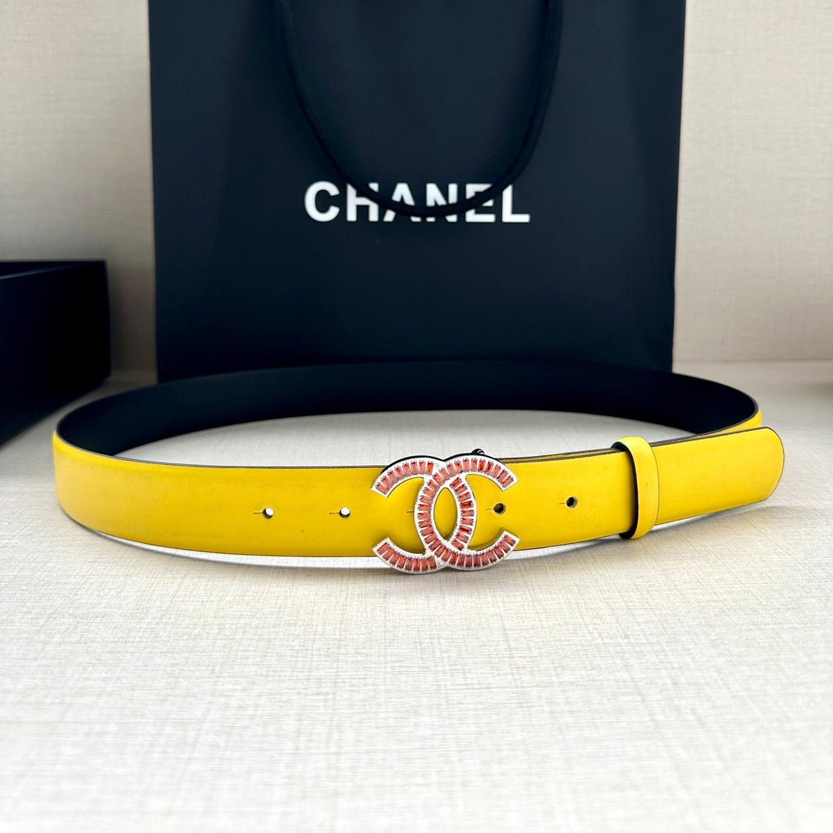 CHANEL 25S BELT 30 MM IN YELLOW CALFSKIN 616967