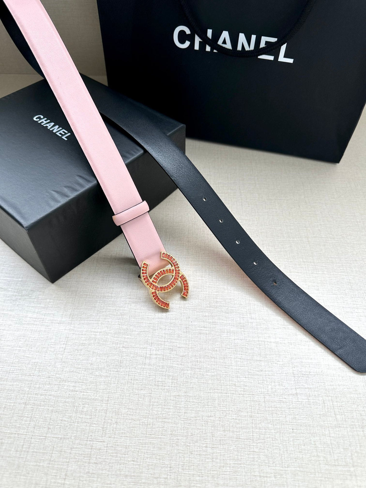 CHANEL 25S BELT 30 MM IN LIGHT PINK CALFSKIN 616971