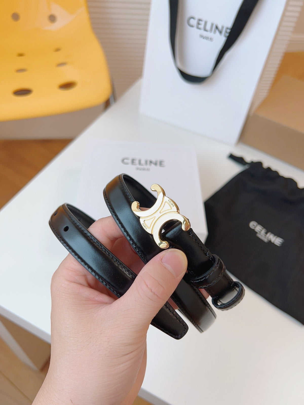 CELINE 25S TRIOMPHE BELT 18MM IN BLACK CALFSKIN GOLD HARDWARE 580707