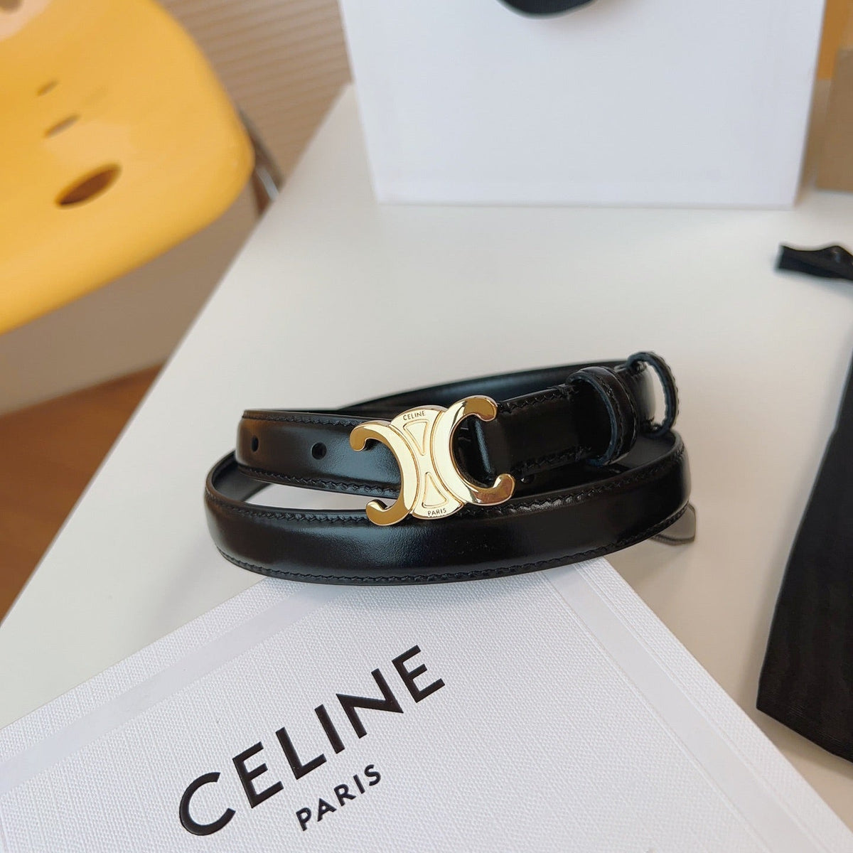 CELINE 25S TRIOMPHE BELT 18MM IN BLACK CALFSKIN GOLD HARDWARE 580707