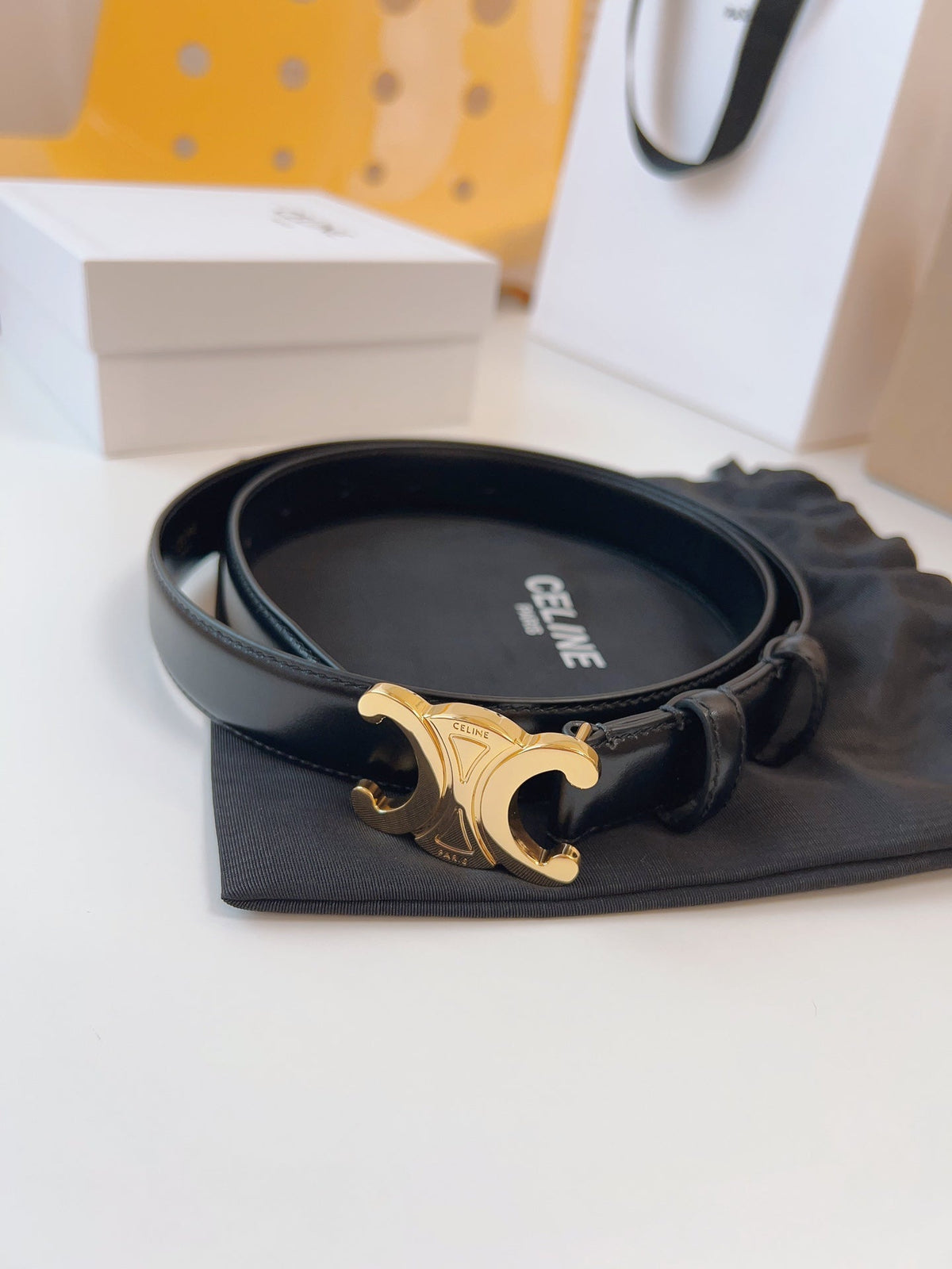 CELINE 25S TRIOMPHE BELT 25MM IN BLACK CALFSKIN GOLD HARDWARE 580705
