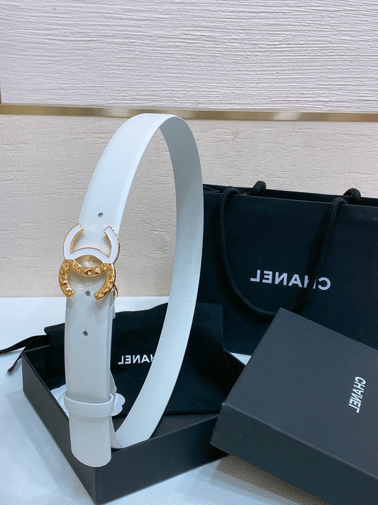 CHANEL BELT 30MM IN WHITE SMOOTH CALFSKIN GOLD MIX WHITE METAL LOGO