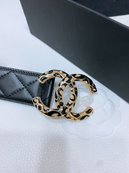 CHANEL DOUBLE C BELT 38MM IN BLACK QUILTED LAMBSKIN WITH BLACK AND BEIGE LEOPARD PRINT BUCKLE