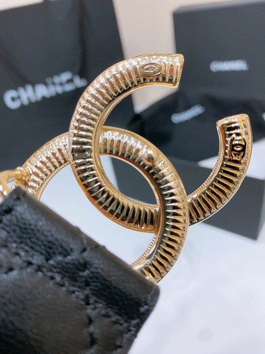 CHANEL DOUBLE C BELT 38MM IN BLACK QUILTED LAMBSKIN WITH BLACK AND BEIGE LEOPARD PRINT BUCKLE