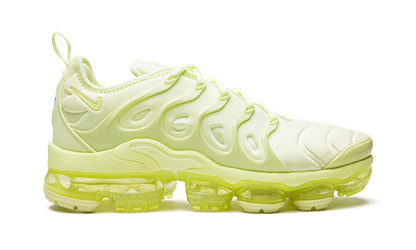 AIR VAPORMAX PLUS WMNS DJ3023 700