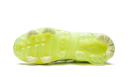 AIR VAPORMAX PLUS WMNS DJ3023 700