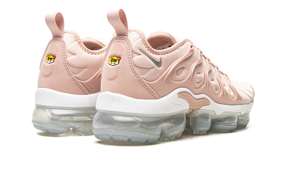 AIR VAPORMAX PLUS MNS WMNS "'Pink Oxford'" DM8327 600