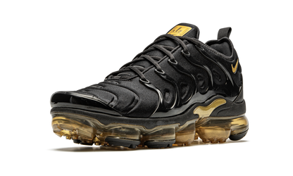 Air VaporMax Plus "Black / Gold" CW7299 001