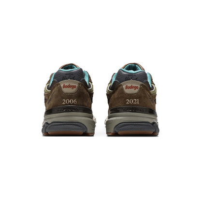 New Balance 990v3 'MiUSA Bodega Here To Stay' (2021)
