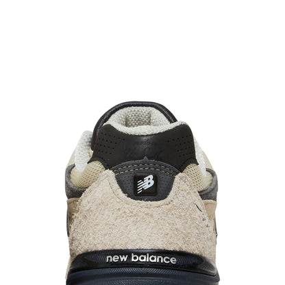 New Balance 990v3 MiUSA Teddy Santis 'Moonbeam' (2022)