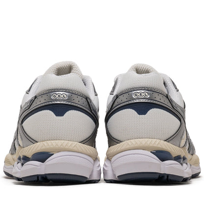Asics Gel-Cumulus 16 - White/Midnight