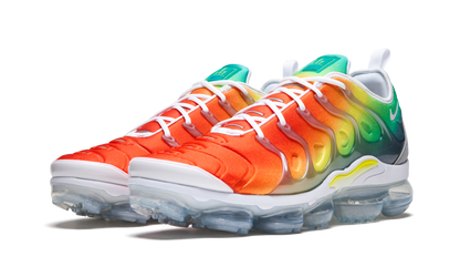Air Vapormax Plus "Retuned Air" 924453 103