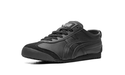Mexico 66 "Triple Black" D4J2L 9090