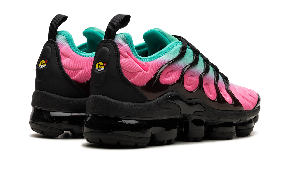 VAPORMAX PLUS WMNS "Miami Nights" FN7175 630