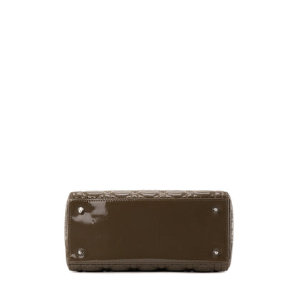 DIOR - Lady Dior medium Dior handbag in brown cannage patent leather