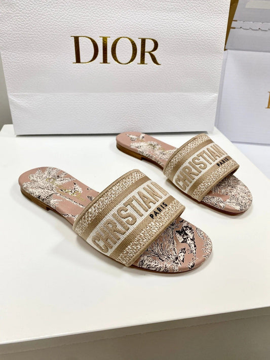 CD 26s Embroidered Sandals Pink Nude Gold Canvas Leather 683012