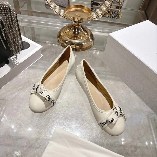 CD 26 Bow Ballet Flat Embroidered Sheepskin