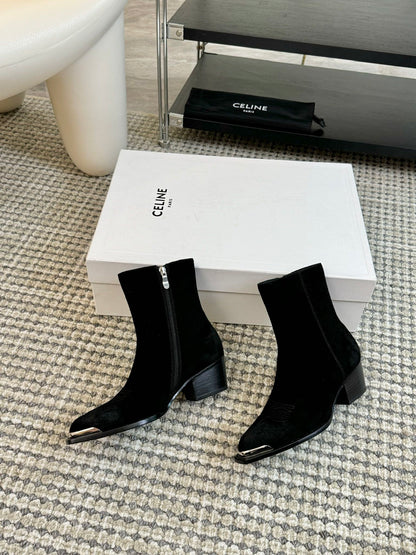 ANKLE BOOTS 45 MM IN BLACK SUEDE