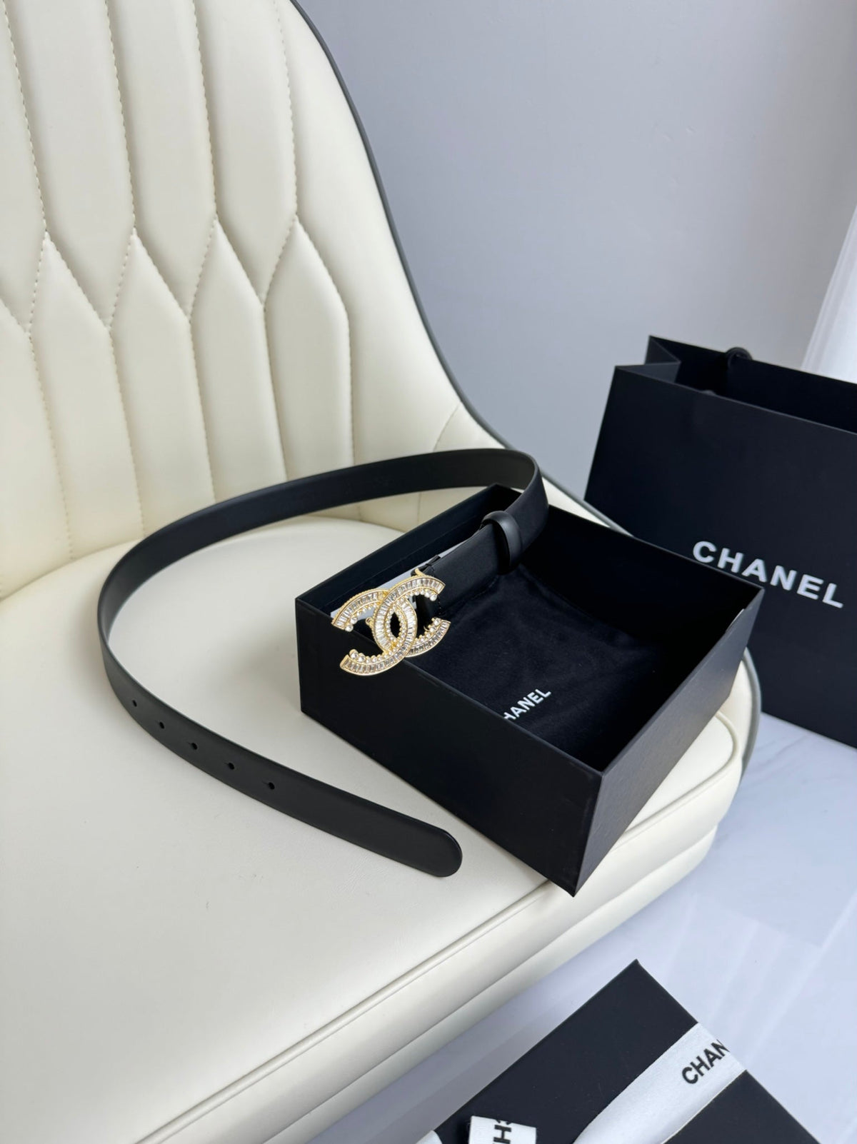 CHANEL BELT 30MM IN BLACK SMOOTH CALFSKIN GOLD HARDWARE ATTACH RHINSTONE