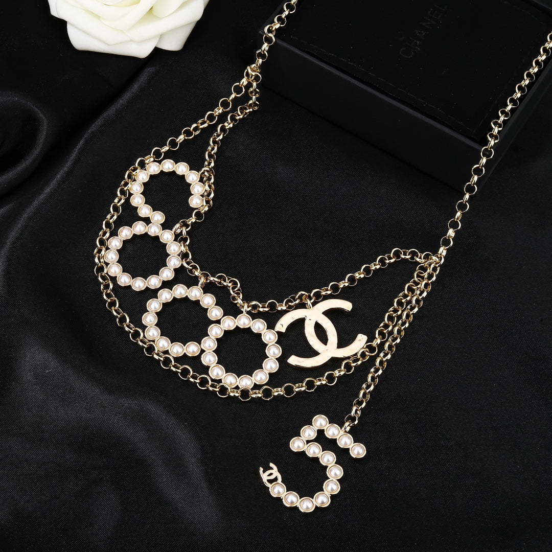 CHANEL 25S CHAIN BELT WITH PEARL 612634