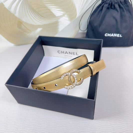 CHANEL BELT 20 MM IN GOLD SMOOTH CALFSKIN GOLD HARDWARE ATTACH RHINSTONE