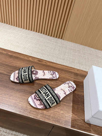 CD 26s Slide Sandals In Mauve Floral Print Logo Strap