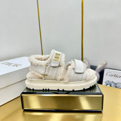 Dioract Sandal In White Suede And Wool Fleece Lining 111050
