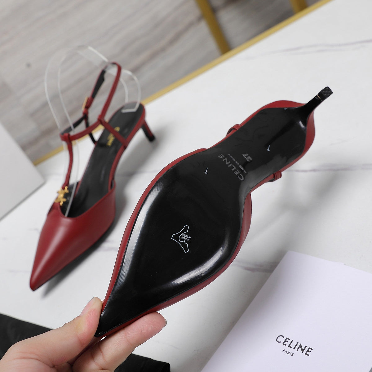 HIGH 5 CM SLINGBACK IN CHERRY RED CALFSKIN WITH GOLD LOGO