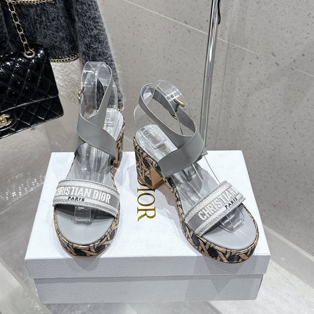 CD 26s Platform Sandal 70 Gray Cowhide 636360
