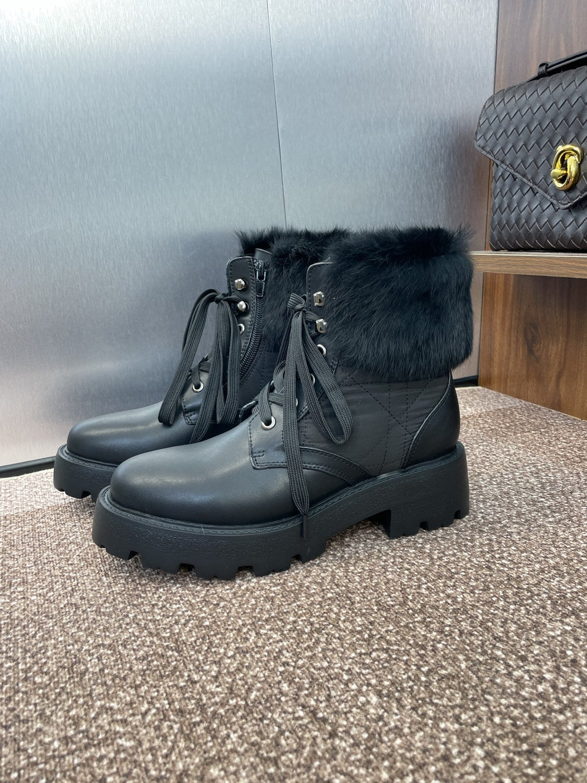 CD D-Majo Ankle Boots Black Wool Sheepskin 524174