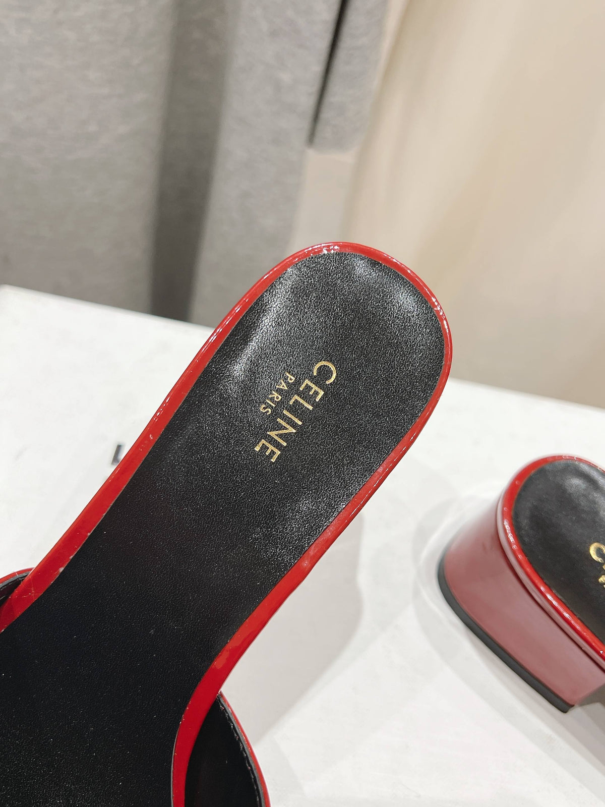 CELINE 25C CLEMENCE MULE RED PATENT LEATHER 236750