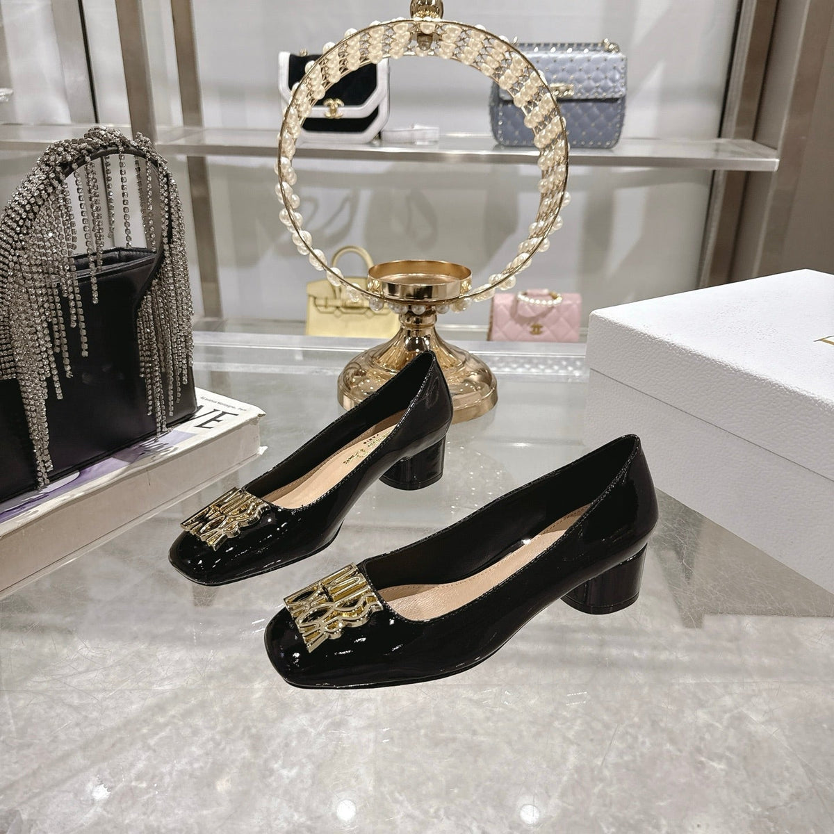 CD 25 Pump Heel Height 3cm Black Patent Leather 393413