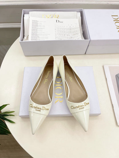 CD 25 Pump Flat White Patent Leather 307413